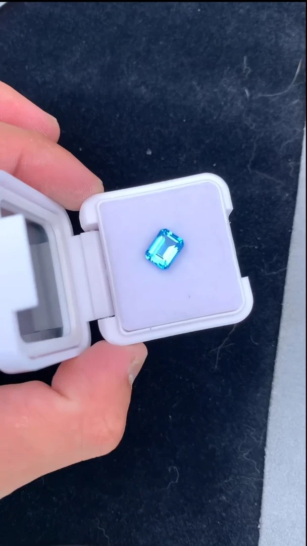 【闪购商品】托帕石裸石未镶嵌3克拉