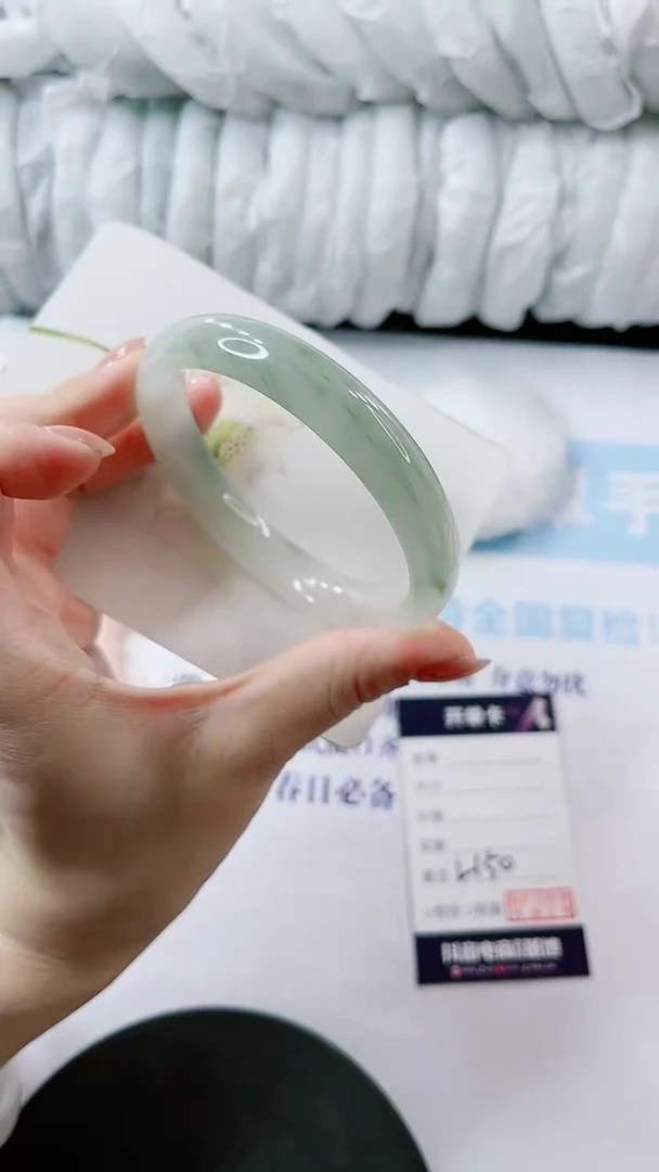 【闪购商品】石英质玉手镯未镶嵌多样性发货L150