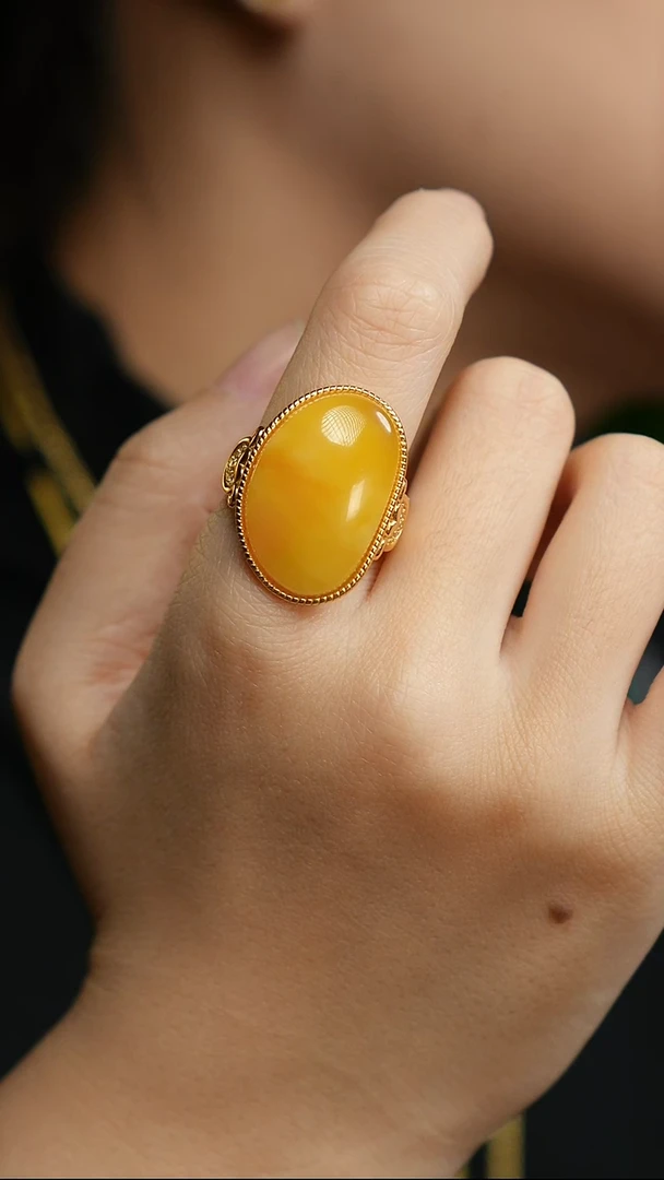 银S925镶嵌蜜蜡戒指豆子