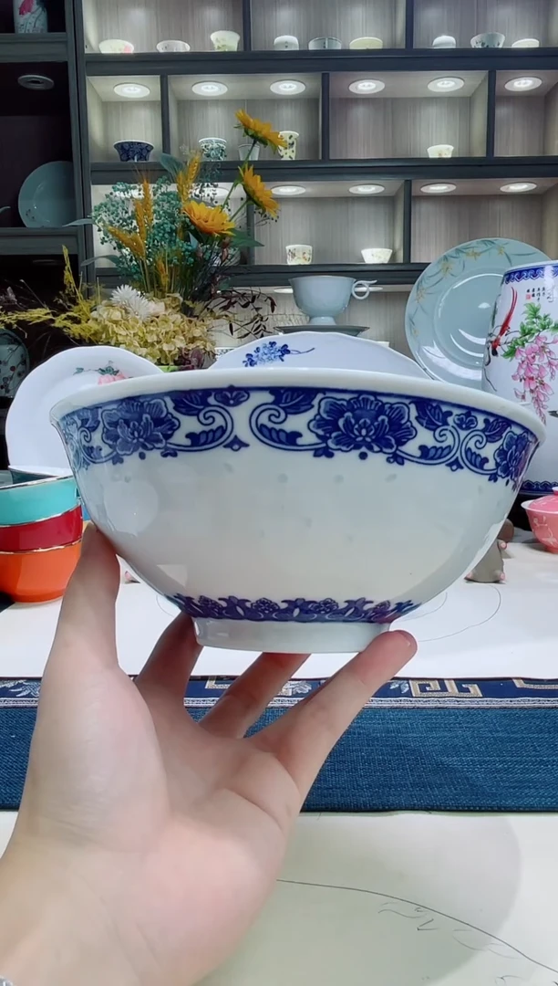 陶瓷景德镇高温瓷釉下彩三级品青花玲珑7英寸面碗