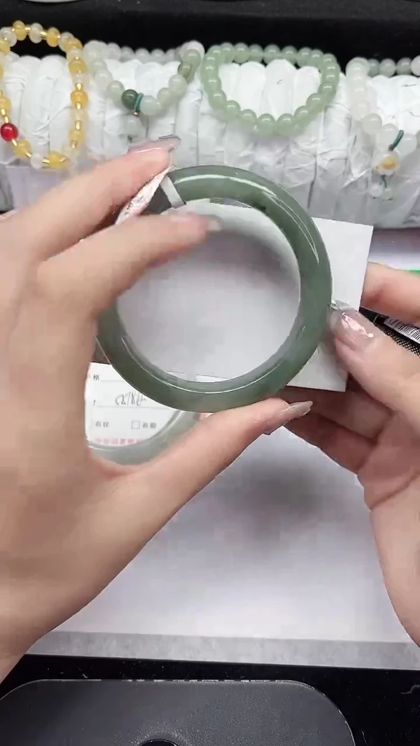 未镶嵌手镯石英质玉92-56/57