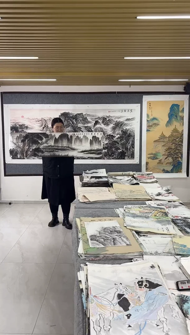 国画丹青专属福利-水墨条幅芳草