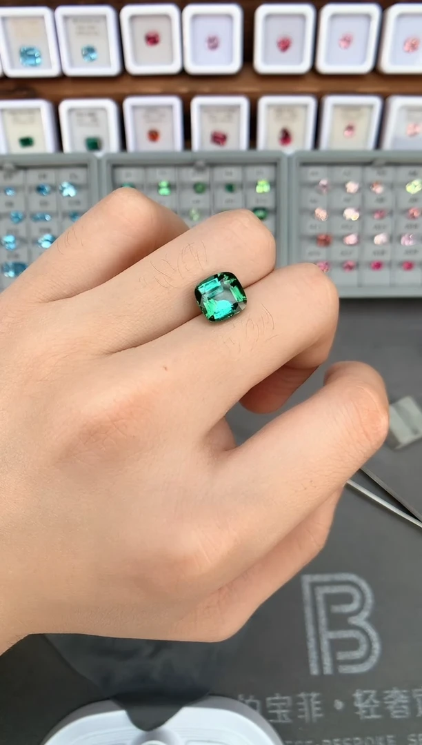 【闪购商品】定制碧玺裸石未镶嵌5.37ct