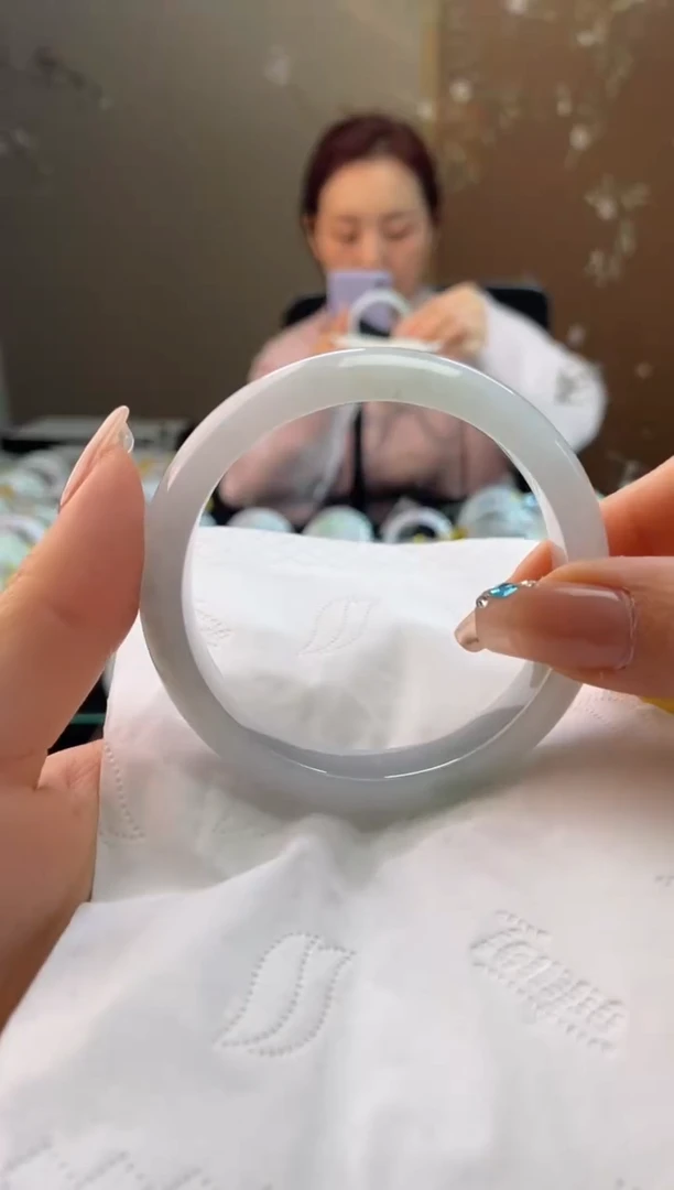 未镶嵌手镯翡翠55圈口t