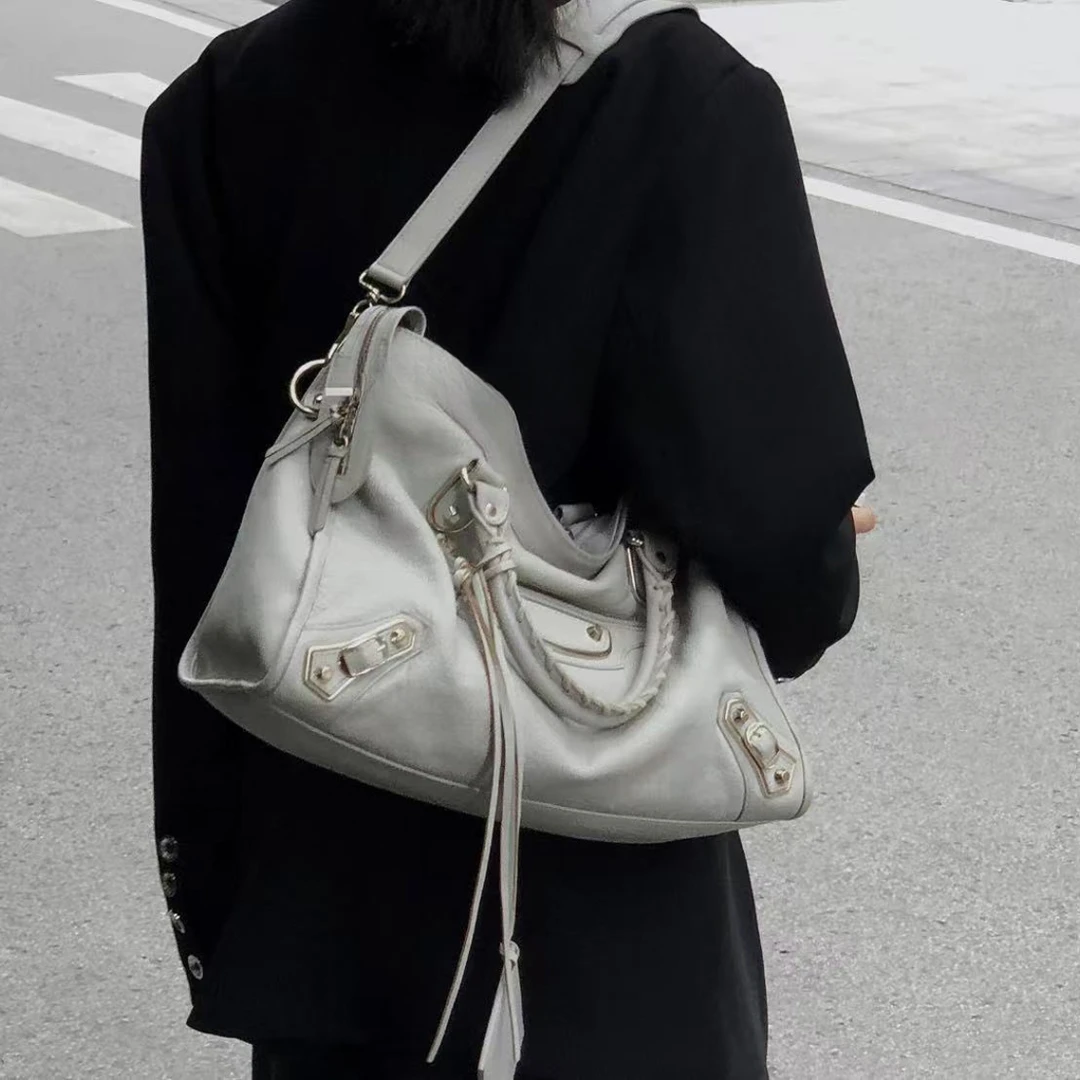 99新 Balenciaga/巴黎世家 /单肩包/8139
