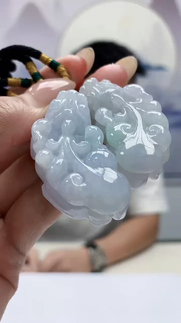 未镶嵌定制翡翠5028MM-毛货两件挂件70