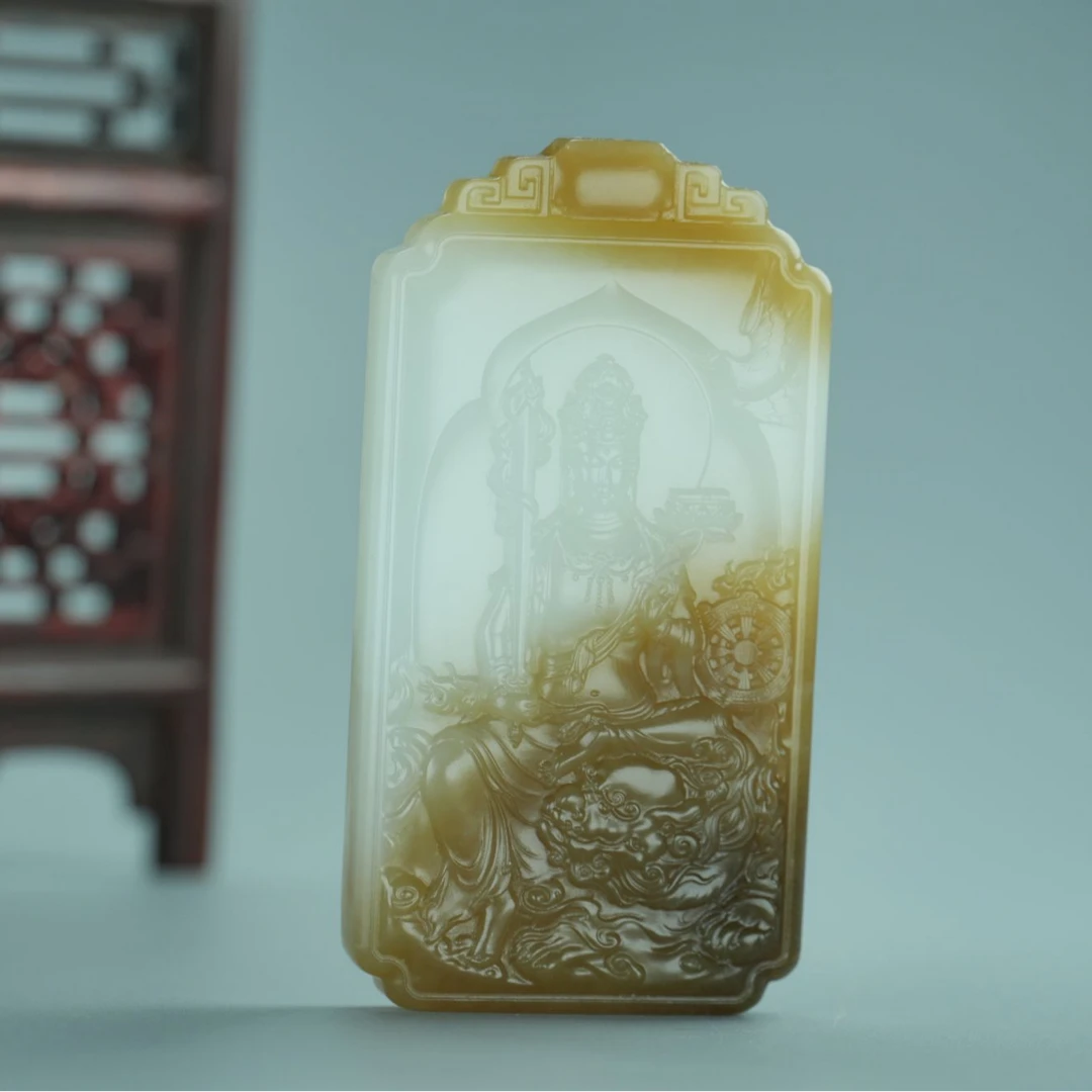 【人之初臻品】收藏级双色和田玉文殊菩萨吊坠新疆且末糖白俏色精雕