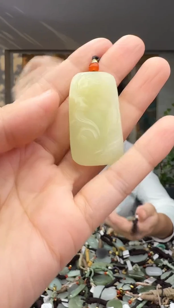 未镶嵌和田玉挂件拍一发一