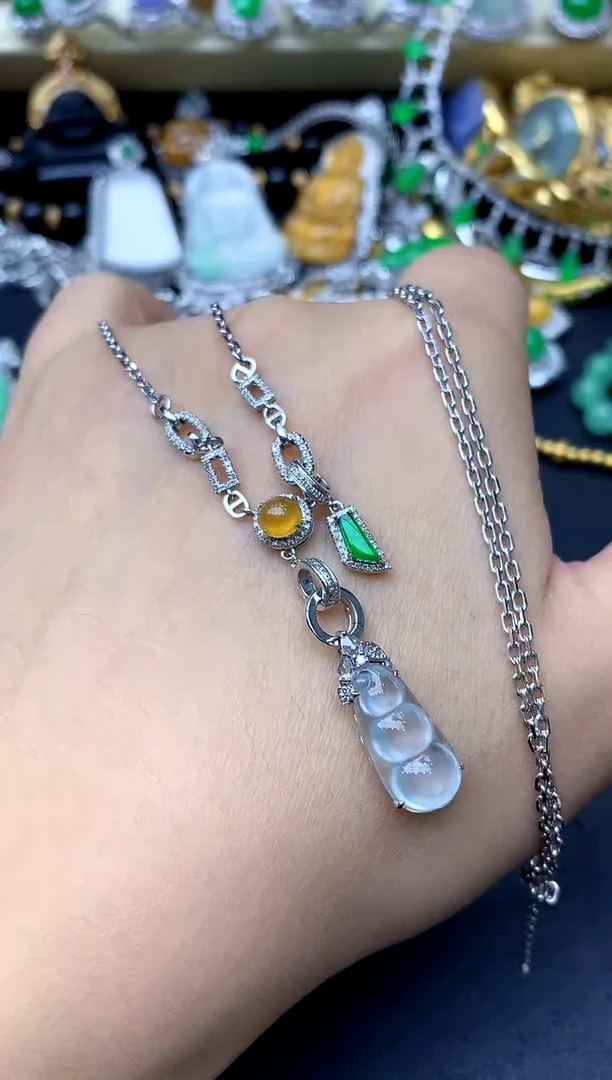 颈饰18K金镶嵌翡翠457-中国好珍宝