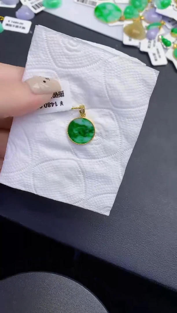 颈饰未镶嵌翡翠缅甸天然翡翠a货