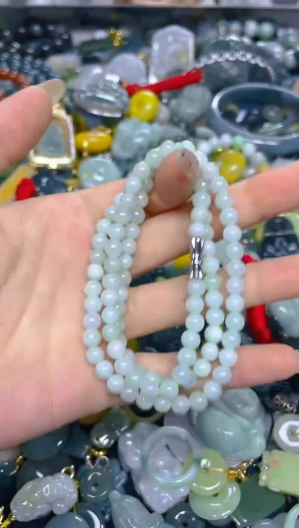颈饰未镶嵌翡翠5MM/ H /翡翠A货，一件也是批发价