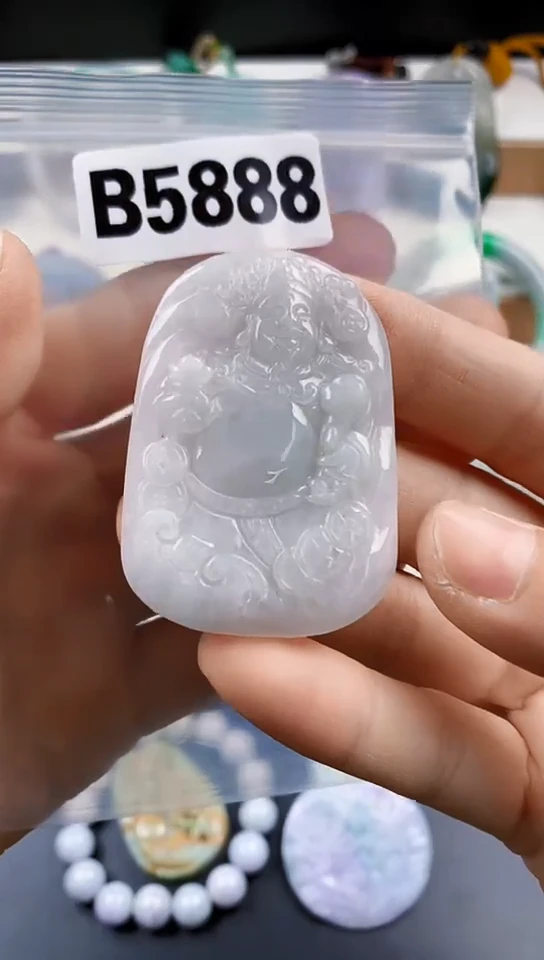 颈饰未镶嵌翡翠天然翡翠吊坠挂件