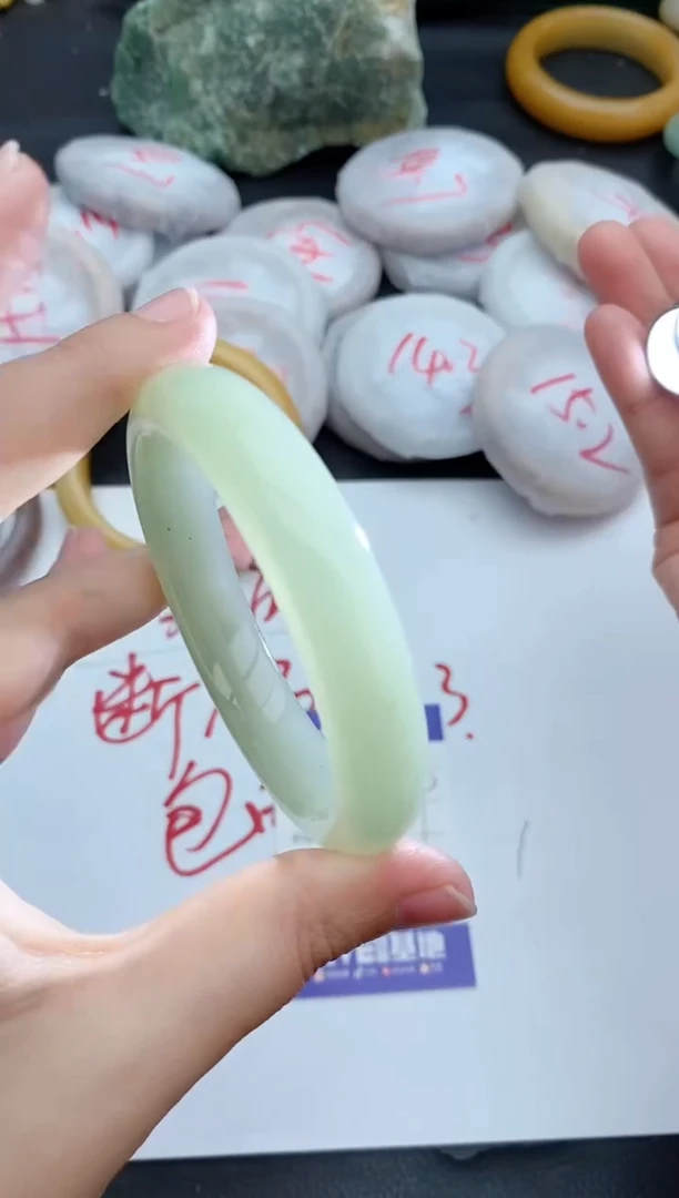 未镶嵌手镯石英质玉172+58/59