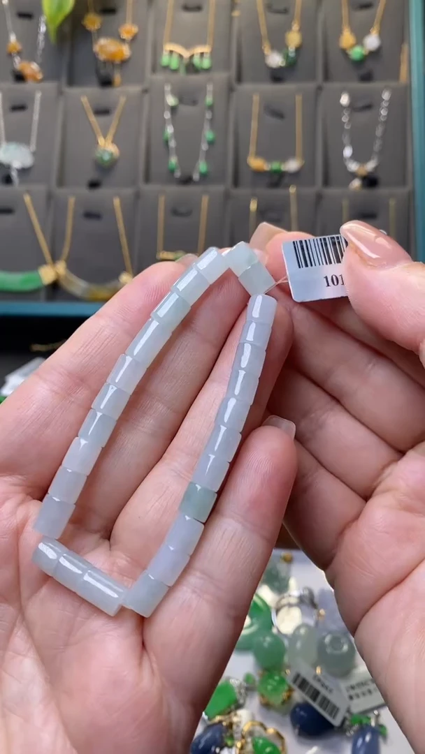 颈饰未镶嵌翡翠净货39980