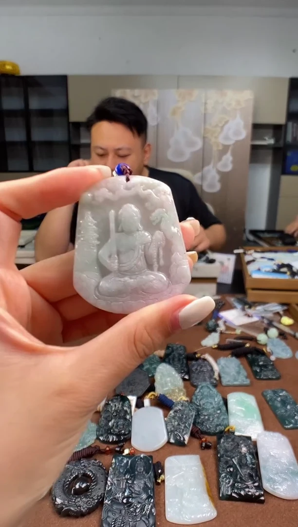 颈饰未镶嵌翡翠多样性发其一