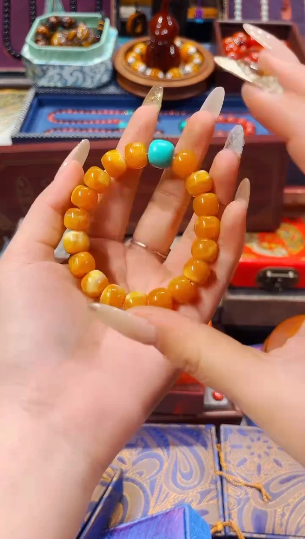 【闪购商品】蜜蜡颈饰未镶嵌年关将至，最后一场175