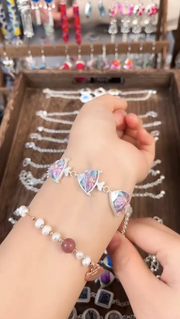 织绣Y****0民族风非遗老绣饰品610