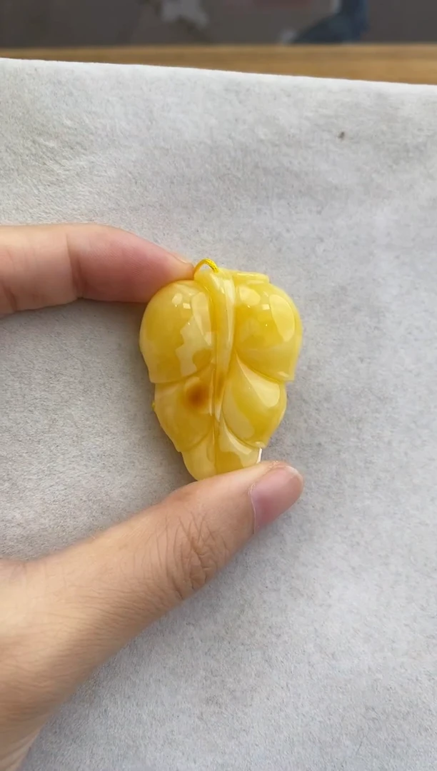 裸石琥珀未镶嵌10915022-吊坠