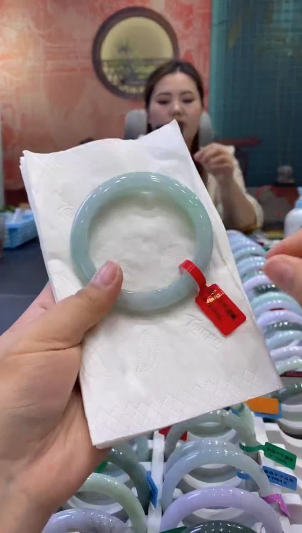 【闪购商品】翡翠手镯未镶嵌多人000198