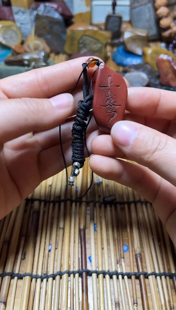 86戈壁石雕刻手把件，挂件，默认打孔穿绳