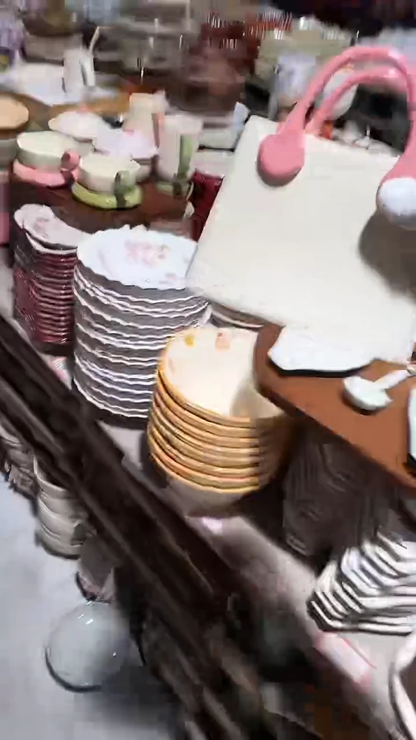 陶瓷嫑**?粉色手提包无洞微瑕 凑满20元包邮