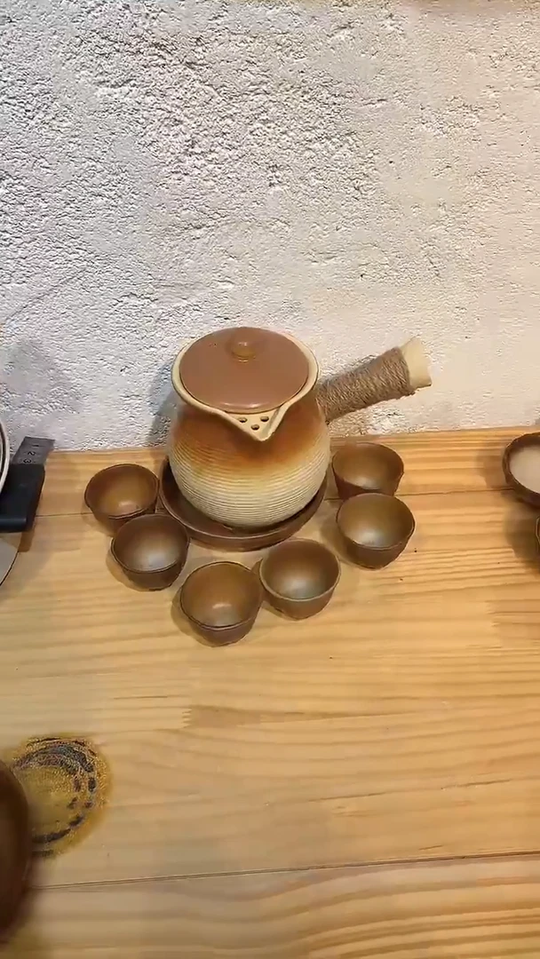 【闪购商品】1000ml美人壶+陶瓷盖+壶承+6莲花