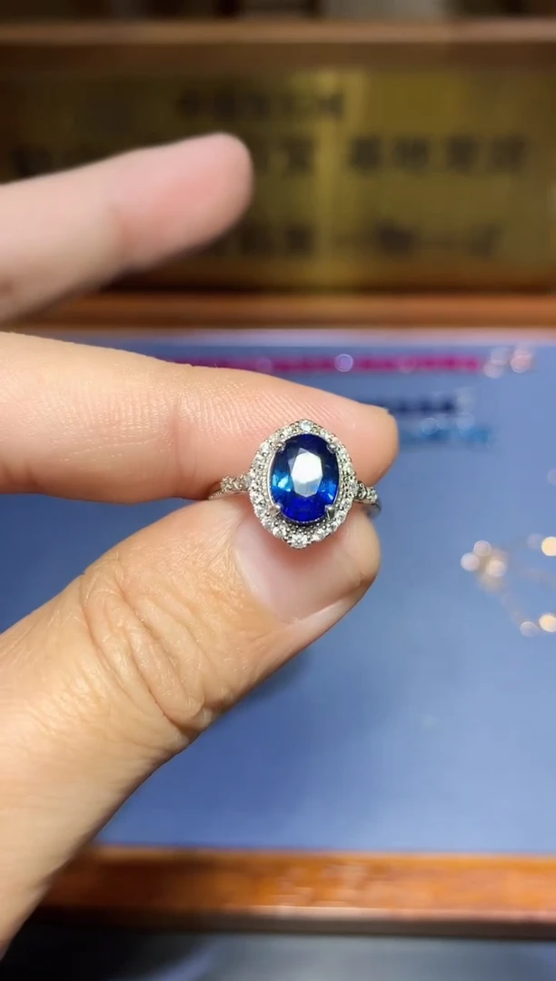 【闪购商品】蓝宝石戒指银S925镶嵌........