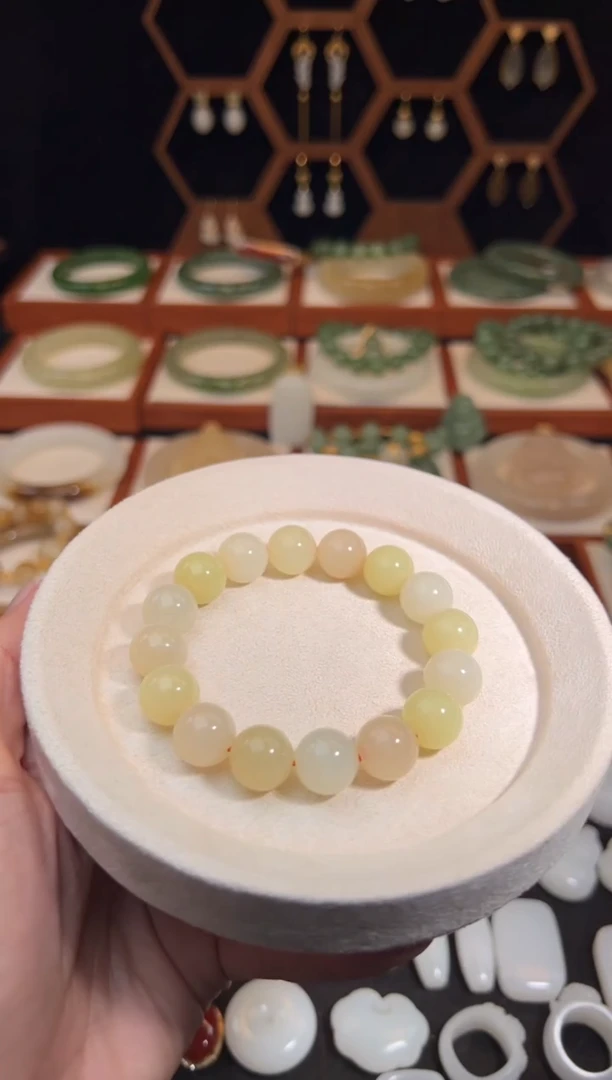 未镶嵌手链和田玉多宝