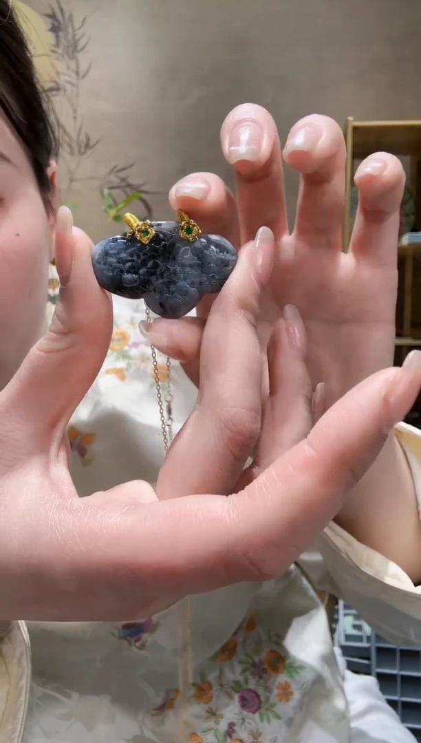 【闪购商品】翡翠颈饰未镶嵌吊坠