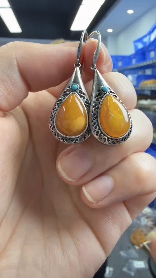 未镶嵌琥珀耳饰83秒拍号 假一罚三