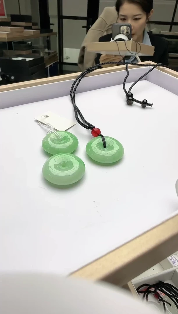 【闪购商品】翡翠颈饰未镶嵌多样性发其一