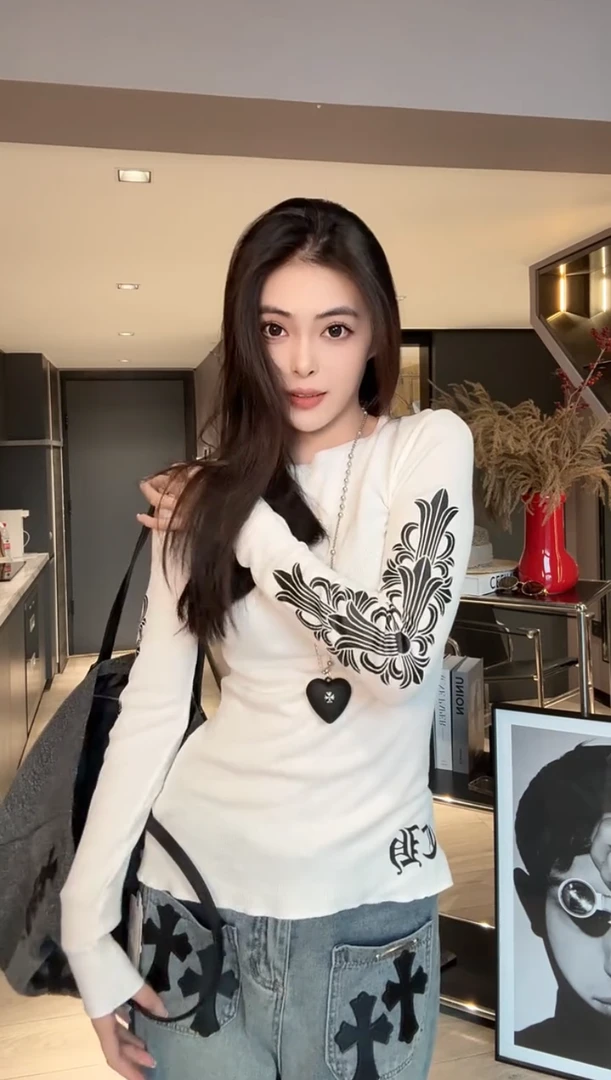 欧货2025早秋新款时髦休闲辣妹撞色印花圆领修身显瘦长袖T恤上衣