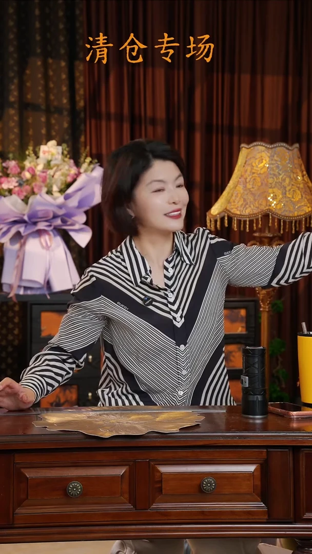 琉璃h****e琉璃B899.。。。。