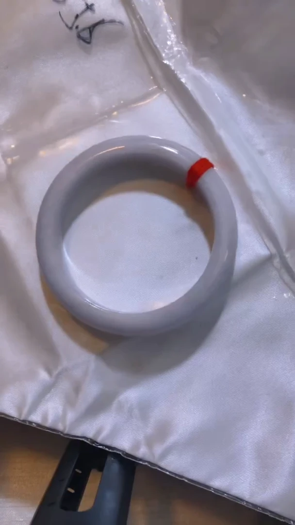 【闪购商品】翡翠手镯未镶嵌紫罗兰手镯