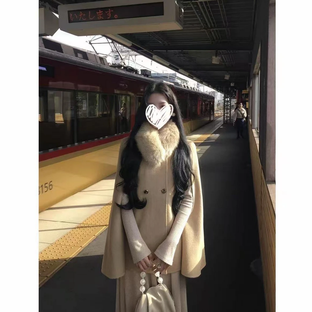 财阀千金羊毛双面呢斗篷大衣女2025新款秋冬狐狸毛领外套套装