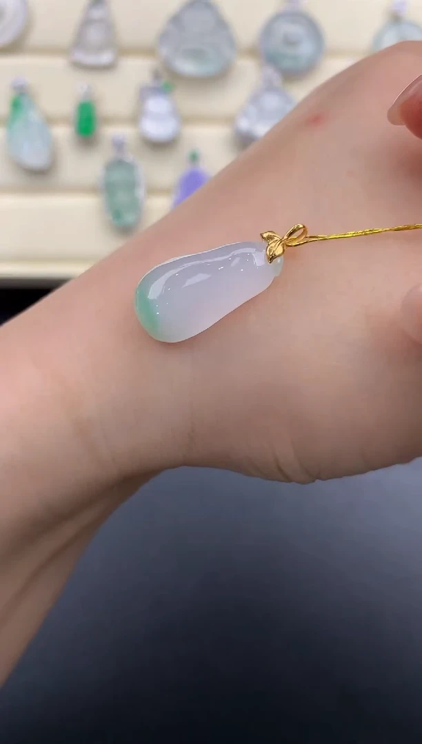 【闪购商品】翡翠颈饰18K金镶嵌X352        