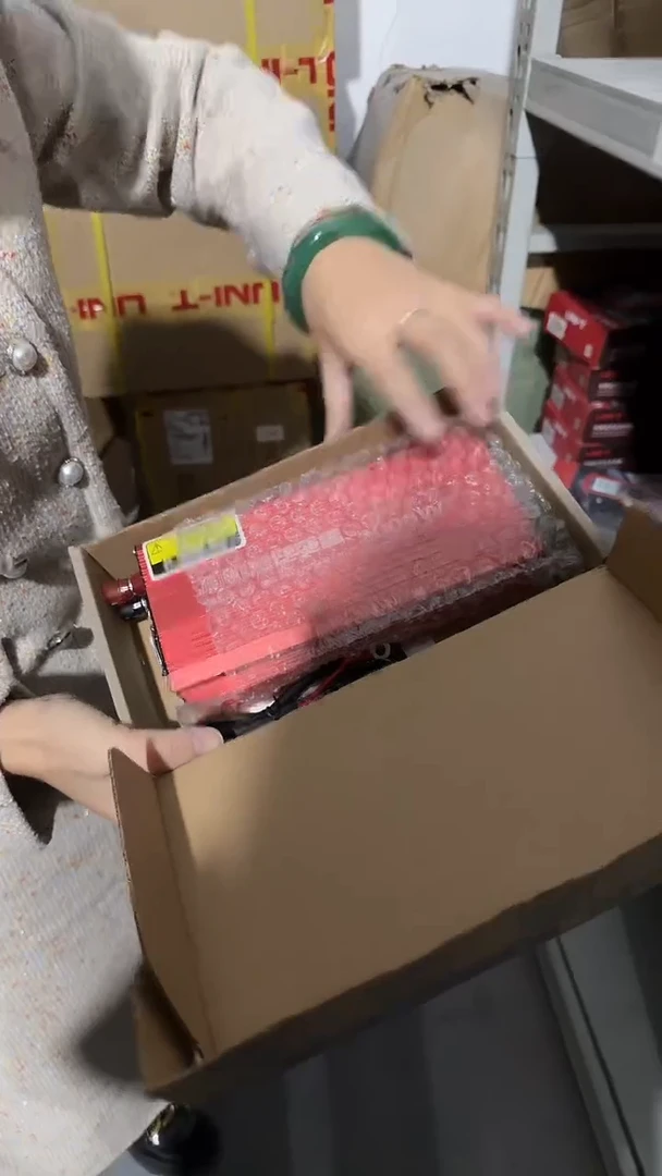 京广元48-60V2000W逆变器