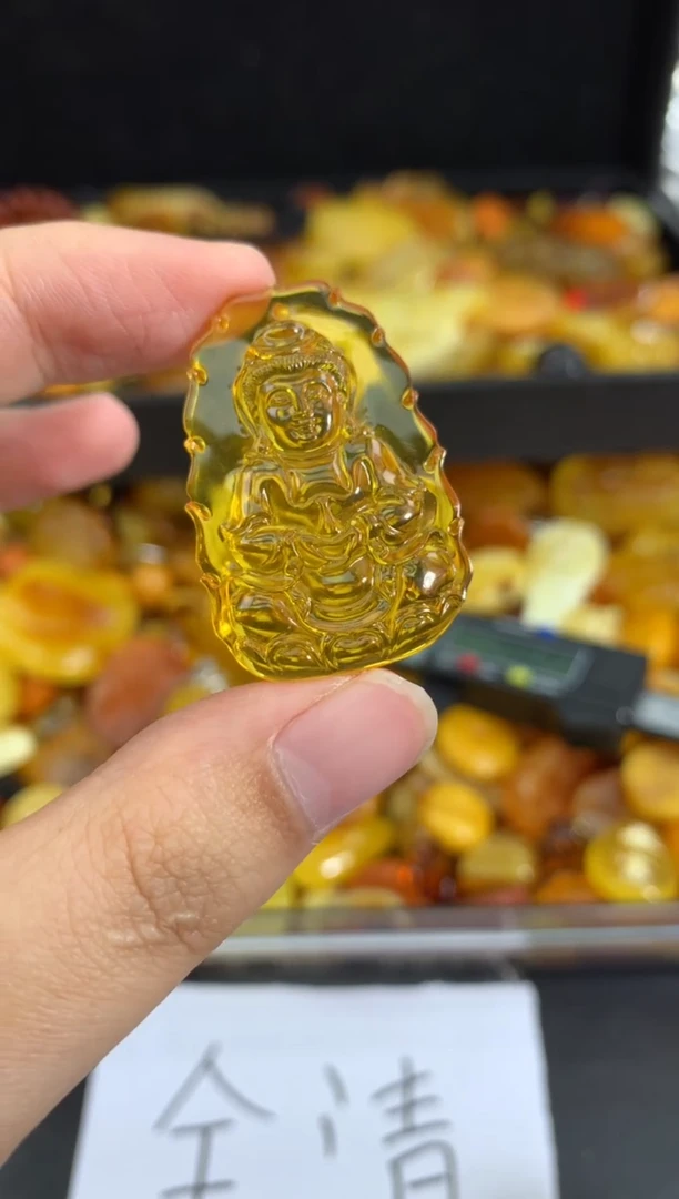 蜜蜡未镶嵌珠宝奇石84