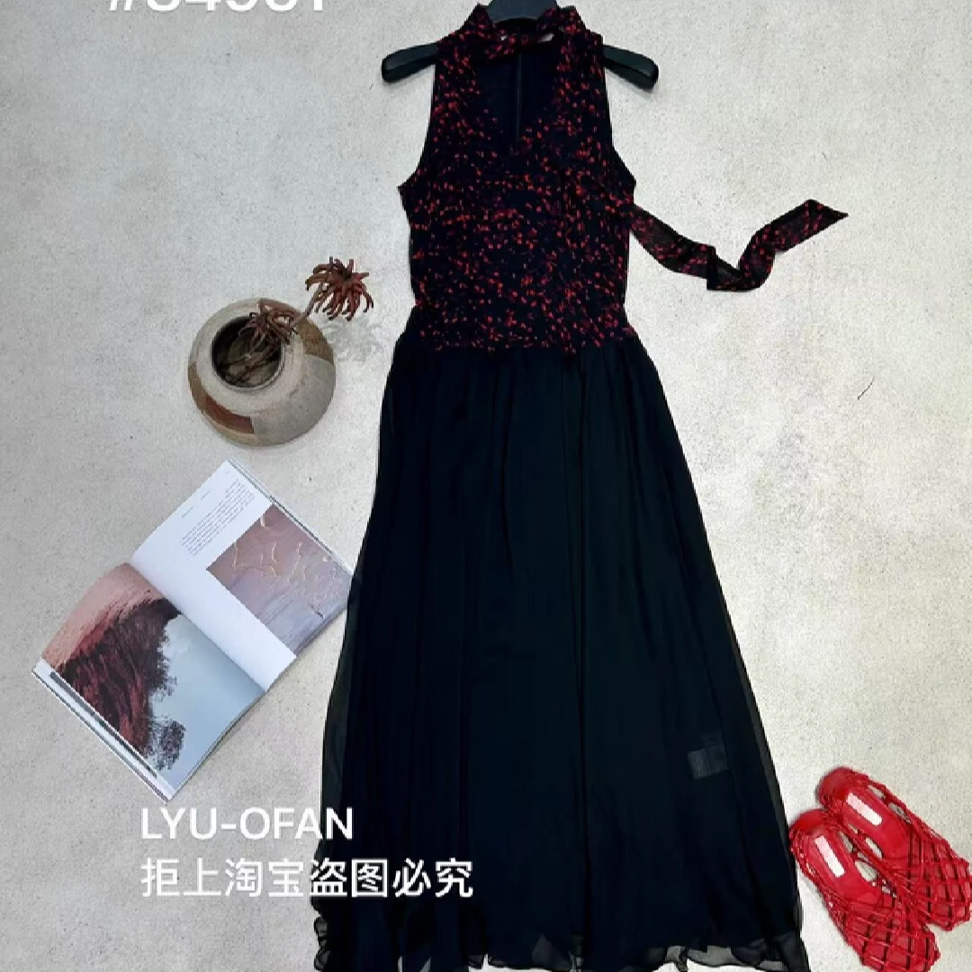 【简白】设计感系带V领撞色印花拼接黑色连衣裙L84951