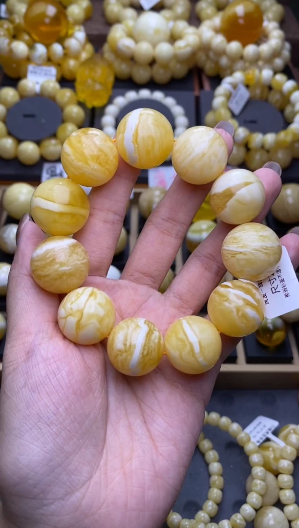 【闪购商品】琥珀裸石未镶嵌 大小姐珠宝严选92