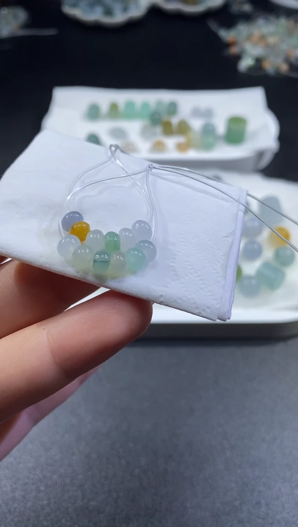 【闪购商品】翡翠颈饰未镶嵌翡翠净货珠串