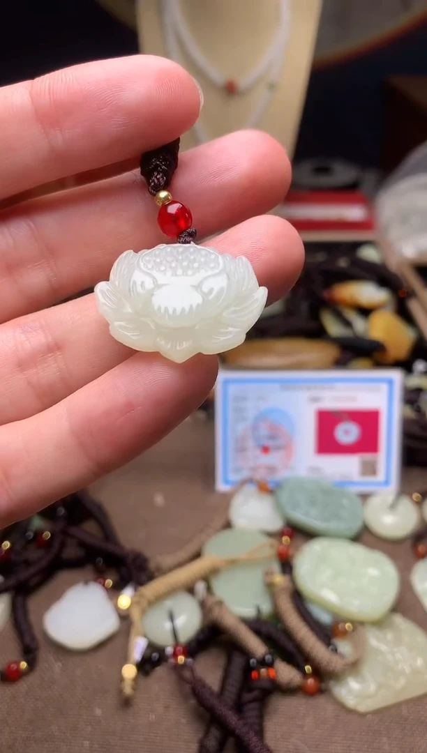 颈饰未镶嵌和田玉新疆料青海料清水和田玉吊坠