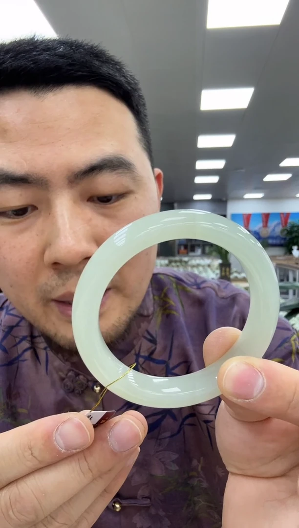 【闪购商品】和田玉手镯未镶嵌55.5  412