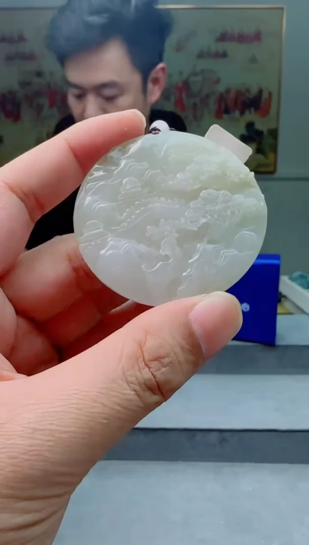 【闪购商品】翡翠颈饰未镶嵌11111111