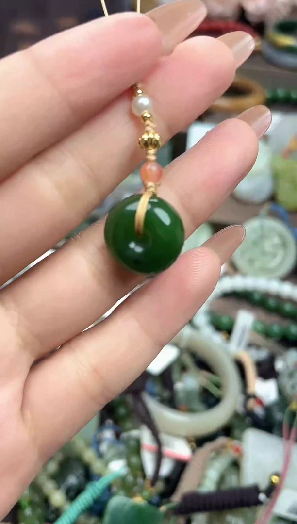 颈饰未镶嵌和田玉未镶嵌和田玉吊坠拍一发一1