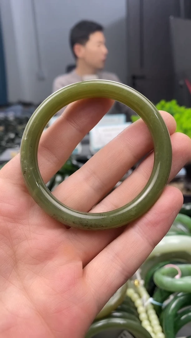 未镶嵌手镯和田玉52.6