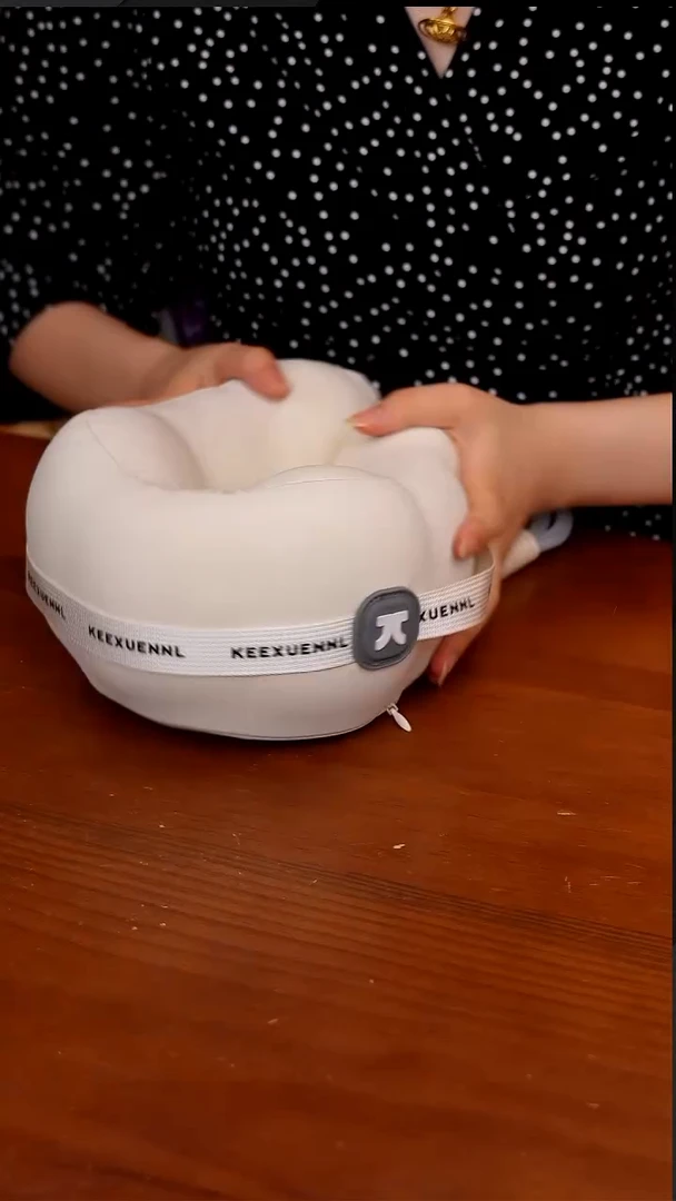 -显眼包护颈U型枕-白色