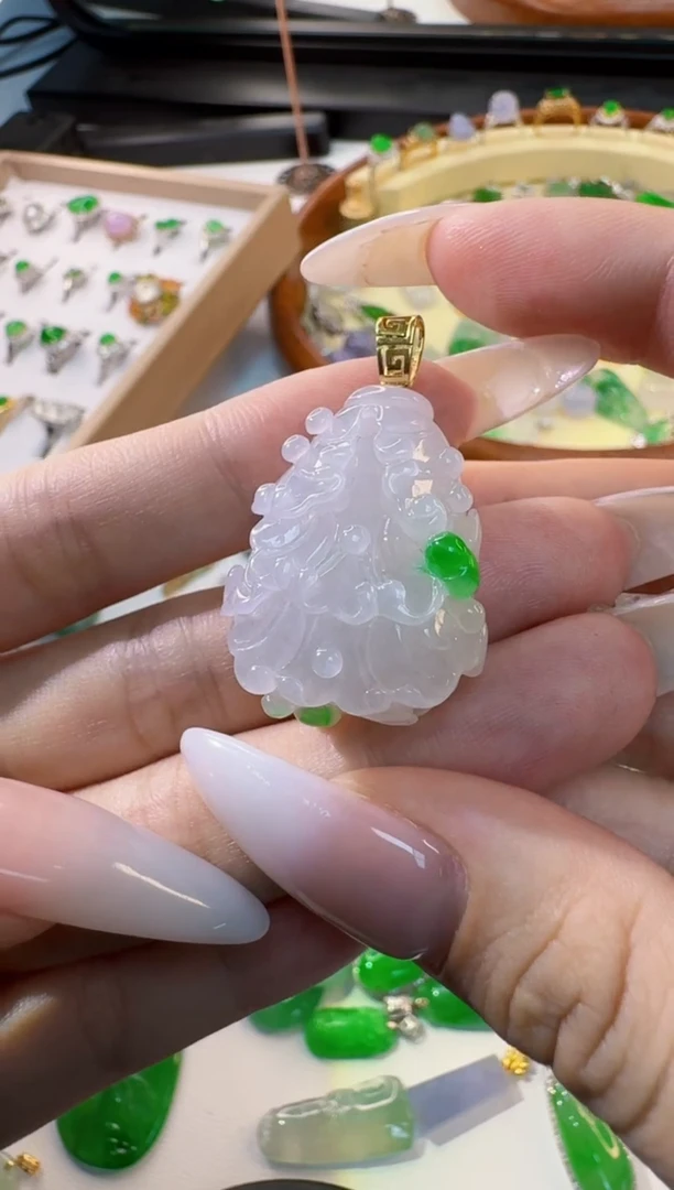 翡翠18K金镶嵌吊坠(不含链)天然缅甸A货翡翠