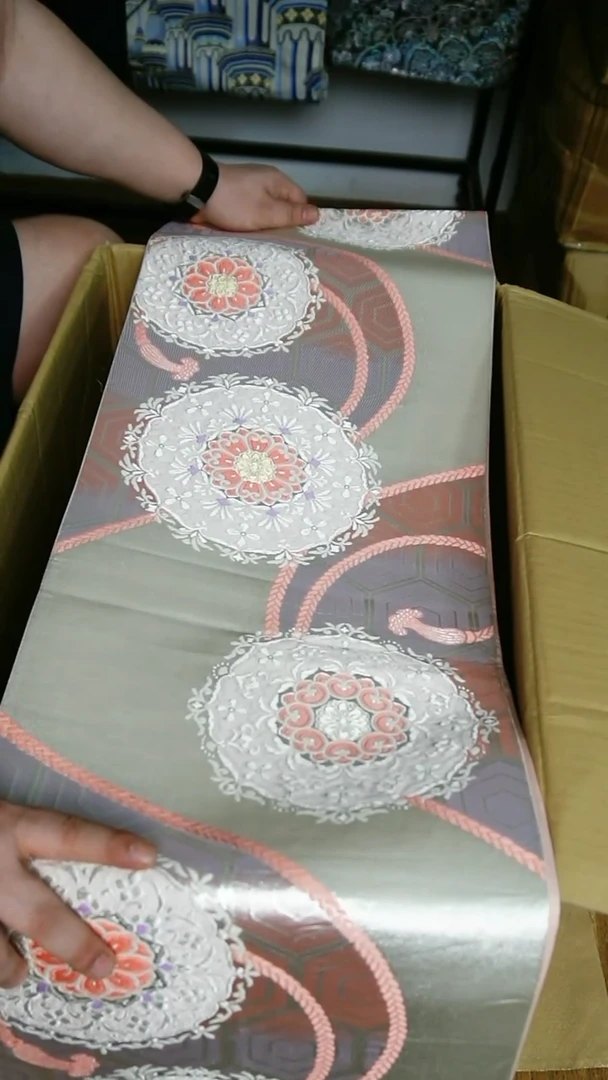 织绣织锦100六通宝箱花