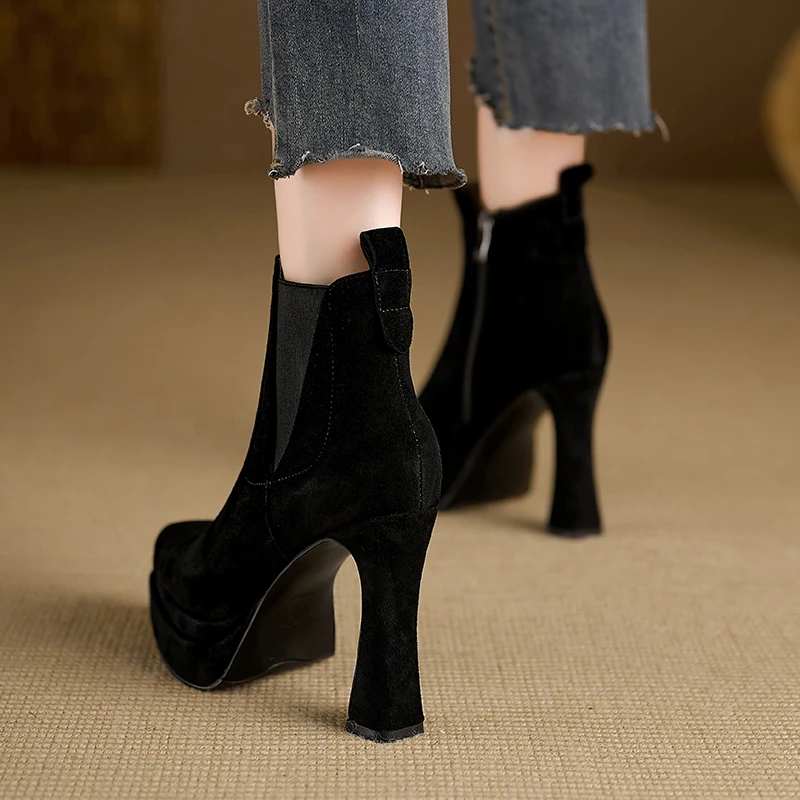 复古黑色真皮11.8CM 马丁靴粗跟短靴2025秋季新款防水台尖头女靴